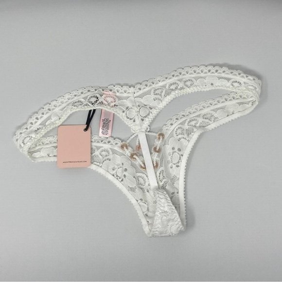 Agent Provocateur Daizy White Thong AP3 Medium NWT - Picture 9 of 11